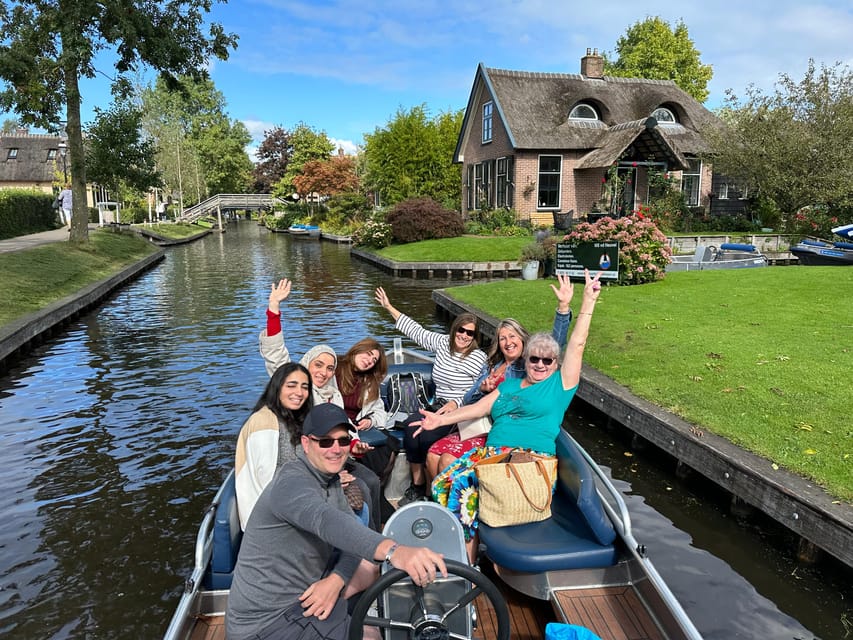 From Amsterdam: Giethoorn Small Group Tour with Boat Ride - The Canal Boat Ride: Thatched Houses, Tiny Islands, and a Less Chaotic View
