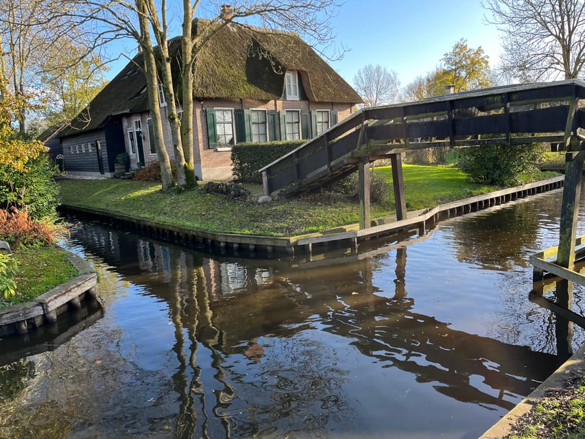 From Amsterdam: Giethoorn Small Group Tour with Boat Ride - Optional Finish at Zandvoort aan Zee: Add a Beach Walk Without Stress
