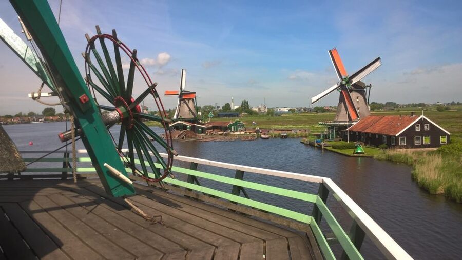 From Amsterdam: Keukenhof and Zaanse Schans Small Group Tour - A Small-Group Holland Checklist, Done in One Day