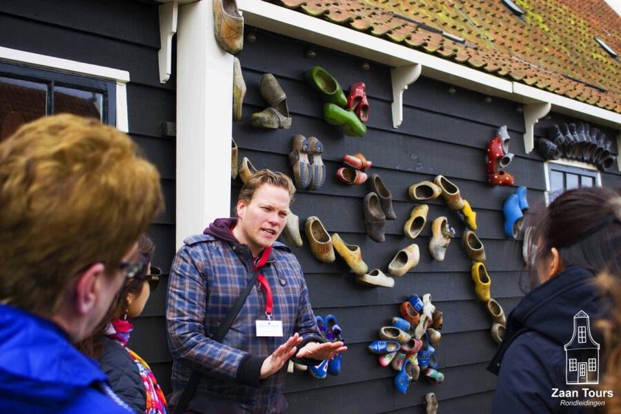 From Amsterdam: Keukenhof and Zaanse Schans Small Group Tour - Zaanse Schans With a Local Guide: Windmills, Crafts, and Explanations