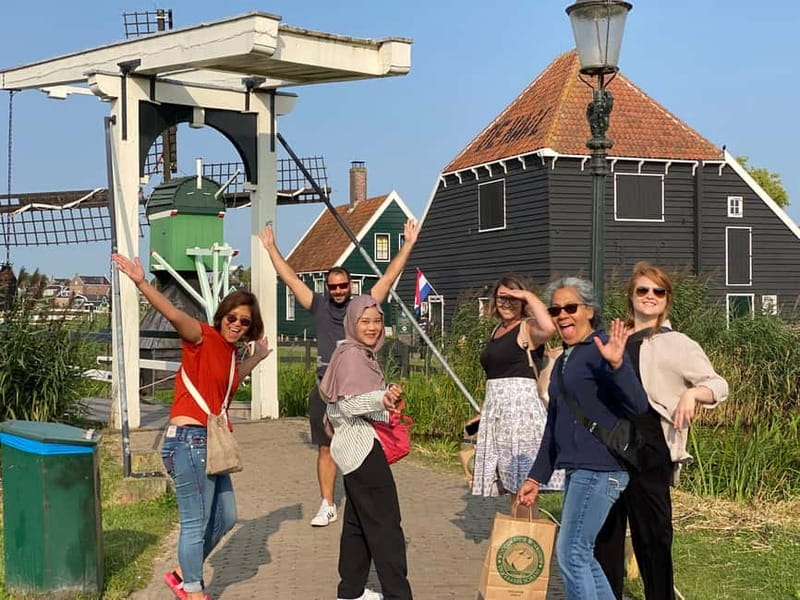 From Amsterdam: Keukenhof Tulips, Windmills & Volendam - Keukenhof Gardens for 3 Full Hours, Not a 60-Minute Photo Sprint