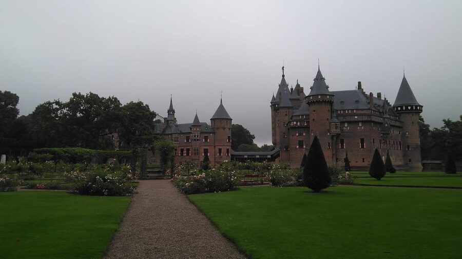 From Amsterdam: Muiderslot and De Haar Castle Tour - De Haar Castle: the Netherlands’ biggest castle and why it feels so theatrical