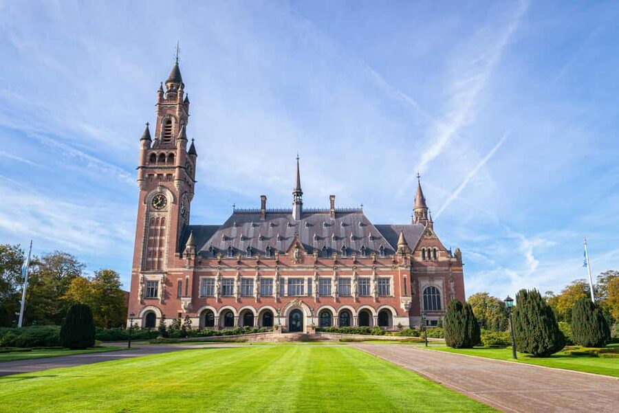 From Amsterdam: Rotterdam, Delft & The Hague Guided Day Tour - Starting at Amsterdam Central: one meeting point, one bus, fewer headaches