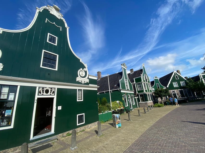 From Amsterdam: visit Zaanse Schans, Muiderslot and more! - Who this day trip suits best, and who should skip it