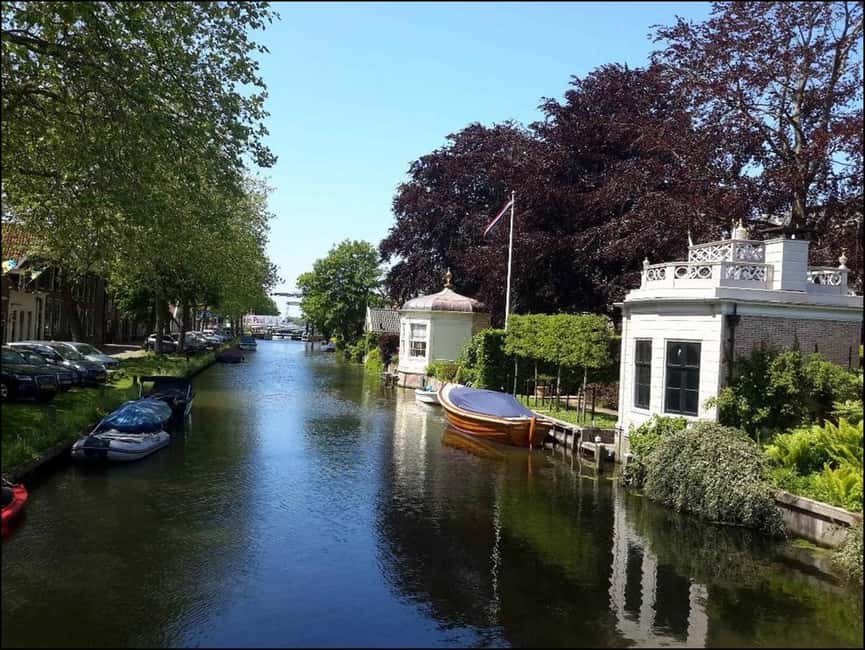Full day trip to Edam, Volendam, and Marken - Edam: cheese museum tickets plus canal-house photo magic