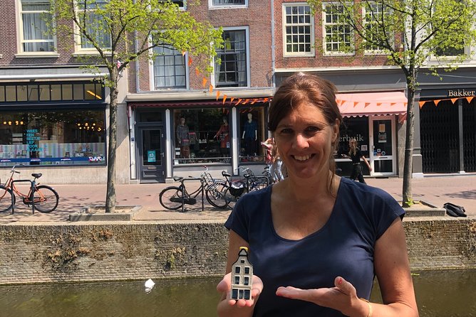 Get the best out of Delft by creating memories during our private walking tour! - A private Delft walk with coffee or tea, not a crowded shuffle