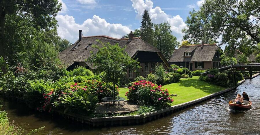 Giethoorm & Exploring the North of The Netherlands Tour - What Makes the Tour Feel Private (In a Good Way)
