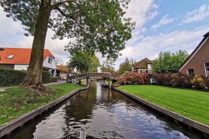 Giethoorn, Afsluitdijk, Zaanse Schans Day Tour Incl Hotel Pick Up - Afsluitdijk Dike Photos and Ijsselmeer Views (Renovation Update)