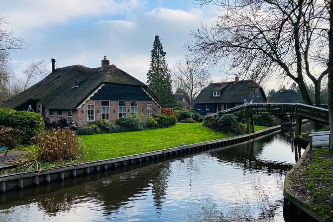 Giethoorn and Zaanse Schans Day Tour Small Group Incl. Boat Ride - Cheese, clogs, and diamonds, why this combo works
