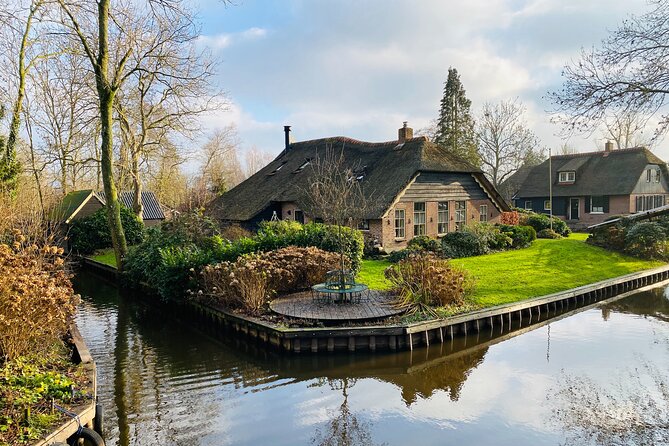 Giethoorn and Zaanse Schans Day Tour Small Group Incl. Boat Ride - How long this feels, and why the early start matters