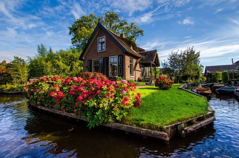 Giethoorn: Canal Cruise & lake Tour & Sightseeing Village - Key highlights worth your attention