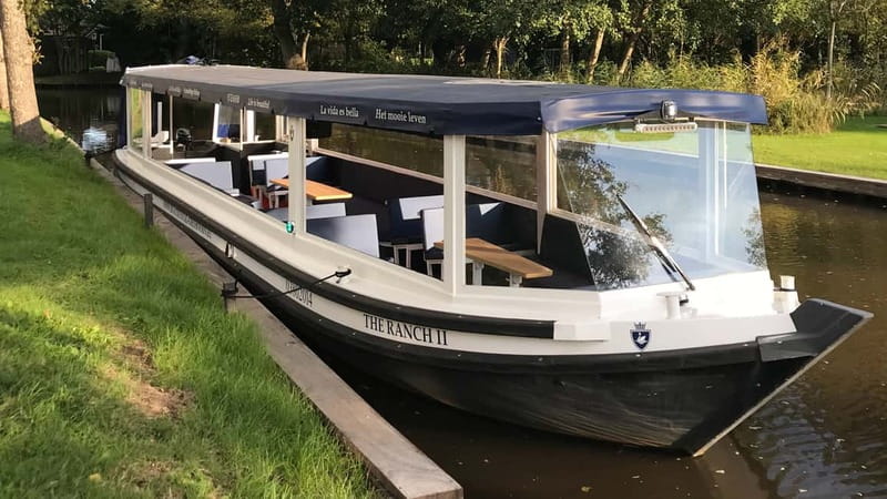 Giethoorn: Luxury Private Closed Boat Tour with captain - The Route You’ll Follow on the Water (And What It Means for You)
