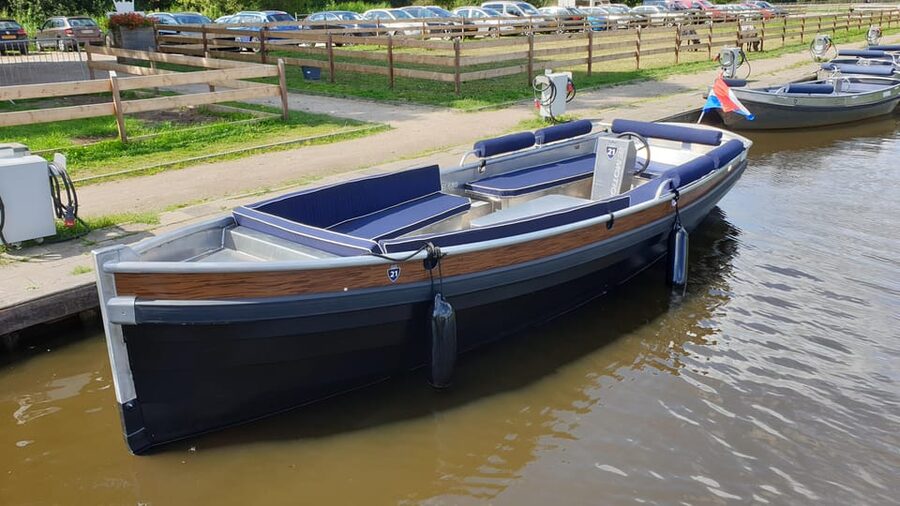 Giethoorn: Self-Drive Boat Rental for up to 12 People - Key things I would focus on before you go