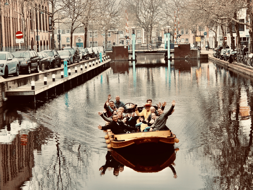 Gouda: Open Boat City Canal Cruise - Who should book this Gouda open-boat canal cruise