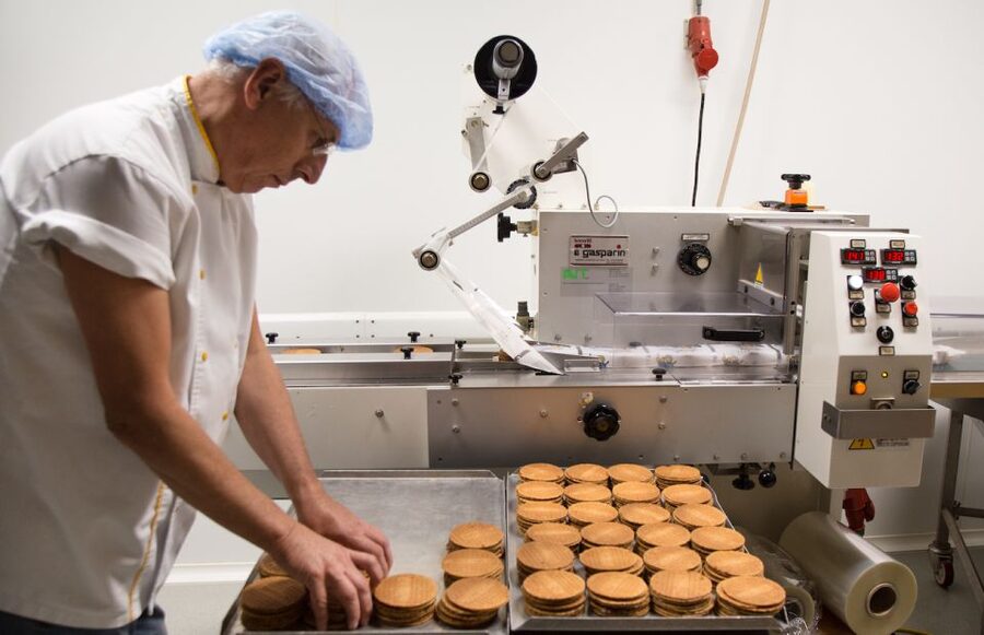 Gouda: Syrup Waffle Factory Ticket with a Waffle - Price and value: is $14 a fair deal?