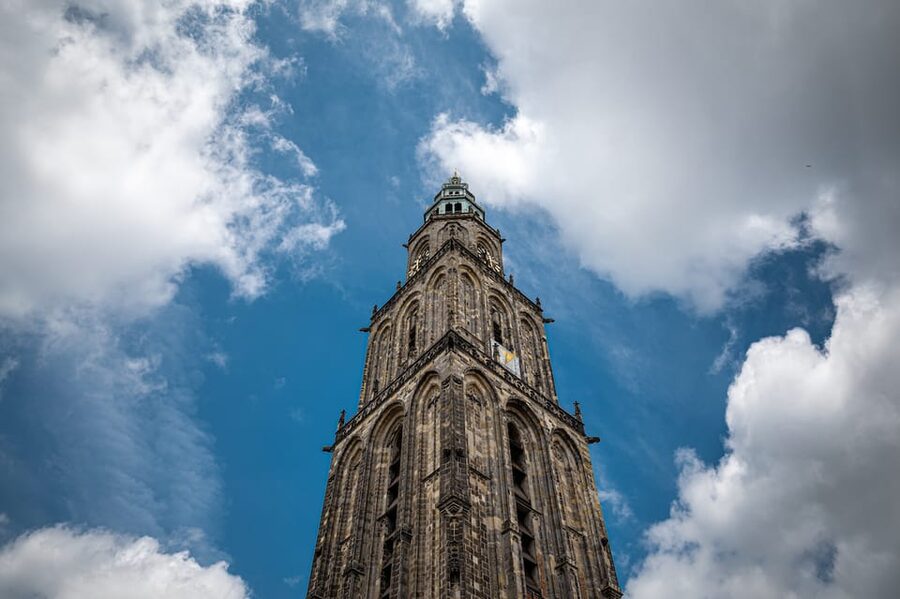 Groningen: Climb the Martinitower - The climb itself: narrow stairs, damp spots, and no lift