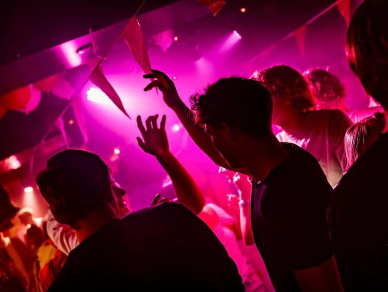 Groningen: Pub Crawl with Pub Quiz, Free Shots and Games - Key Highlights