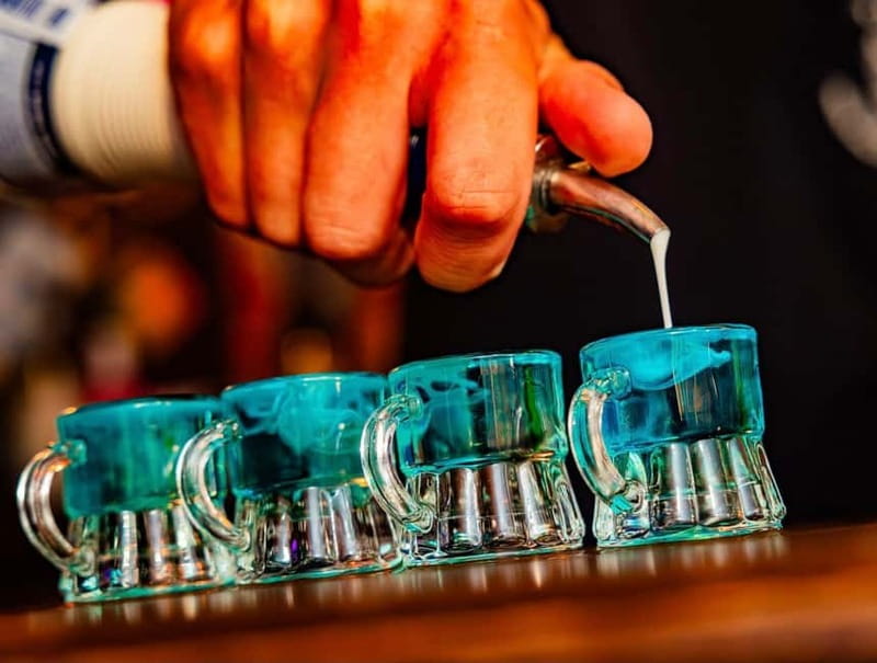 Groningen: Pub Crawl with Pub Quiz, Free Shots and Games - Pub Quiz Warm-Up: Your First Easy Win in Groningen