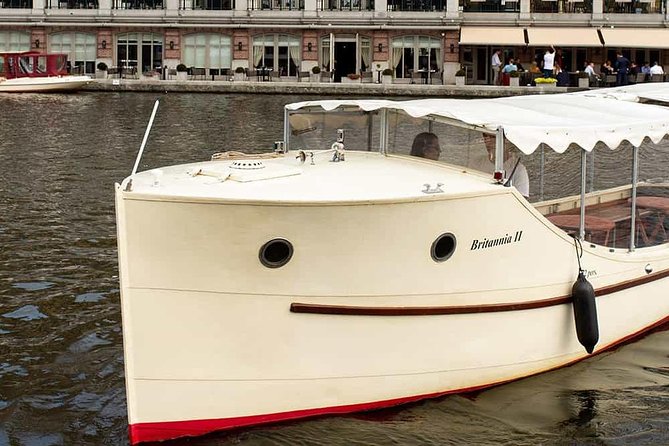 Guided Amsterdam Canal Cruise – Snacks & Drinks on board(1 Hour) - Guide Energy: Humor, Story Rhythm, and Names to Watch For