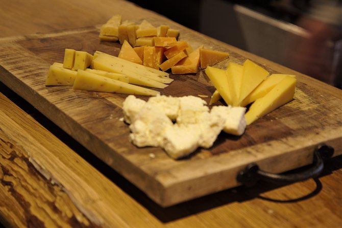 Guided Food Tour Haarlem (4-8 guests) - Old City - Group Size Up to 8: Why That Changes the Experience