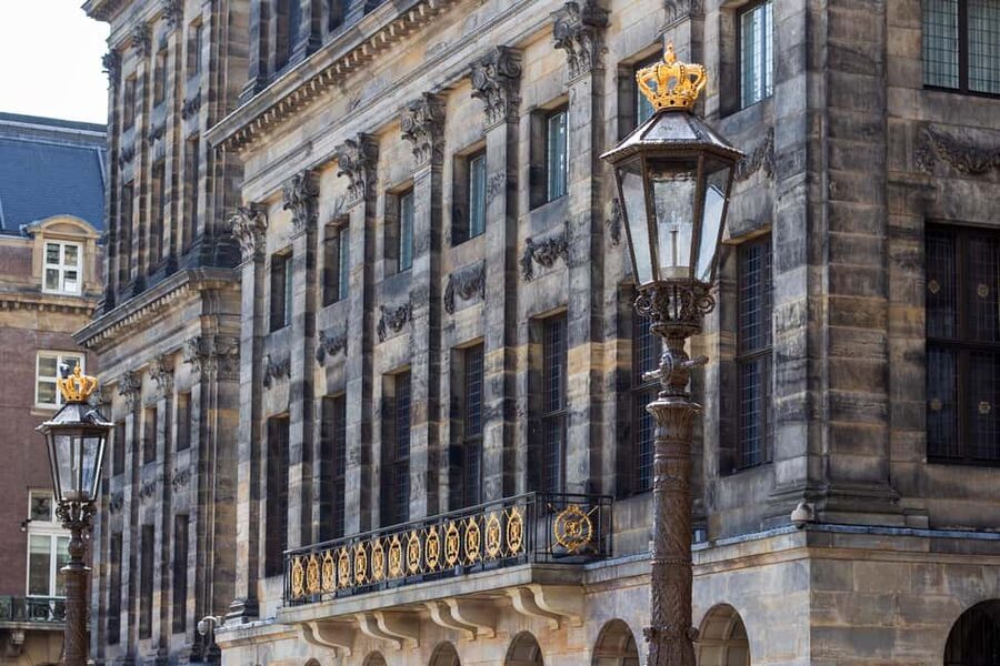 Guided Walking Tour Amsterdam - Dark History & Ghost Stories - Zwanenburgwal to Oudeschans: getting your bearings in Old Amsterdam