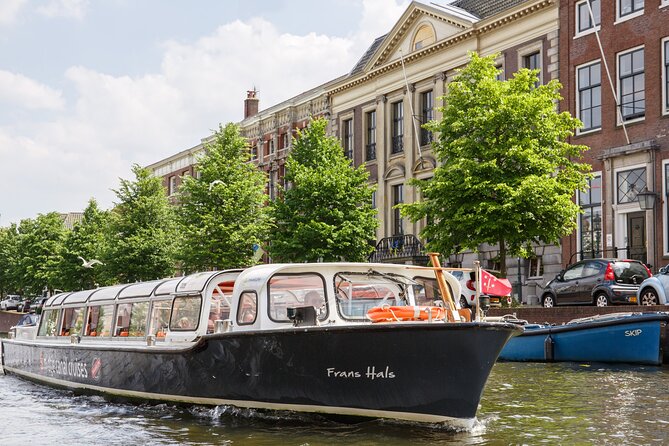 Haarlem: 50 minutes Boat Cruise - Getting Your Bearings Fast on Haarlem’s Canals