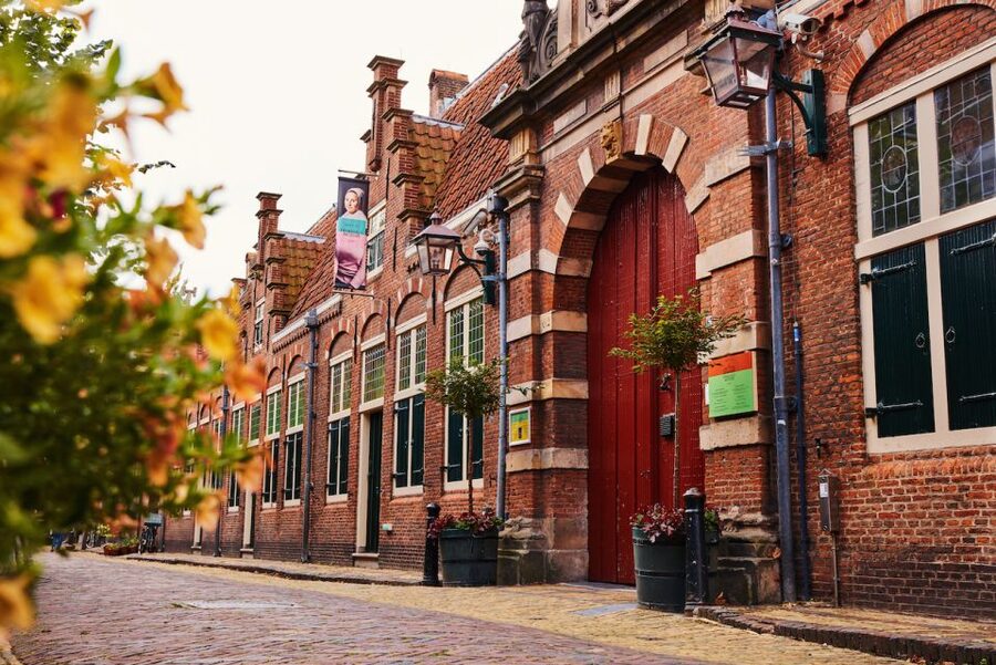 Haarlem: Frans Hals Museum Entrance Ticket with Audio Guide - Practical planning tips for a smooth Haarlem museum day