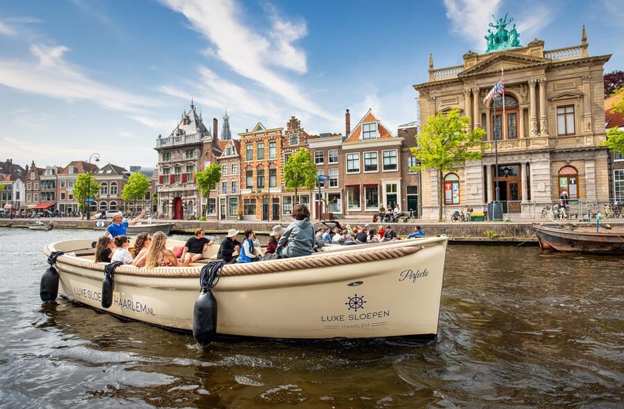 Haarlem: Guided Highlights Canal Cruise on Open Boat - 50 Minutes On The Spaarne, Quiet Canals With Comfy Seating