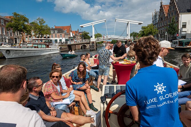 Haarlem Open-Boat Canal Cruise with Live Guide (Electric Boat) - The 50 to 55 Minute Canal Loop: What You’ll See and Why It Works