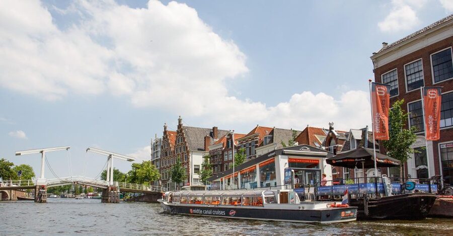 Haarlem: Sightseeing Canal Cruise through the City Center - Key things that make this Haarlem canal cruise worth your time