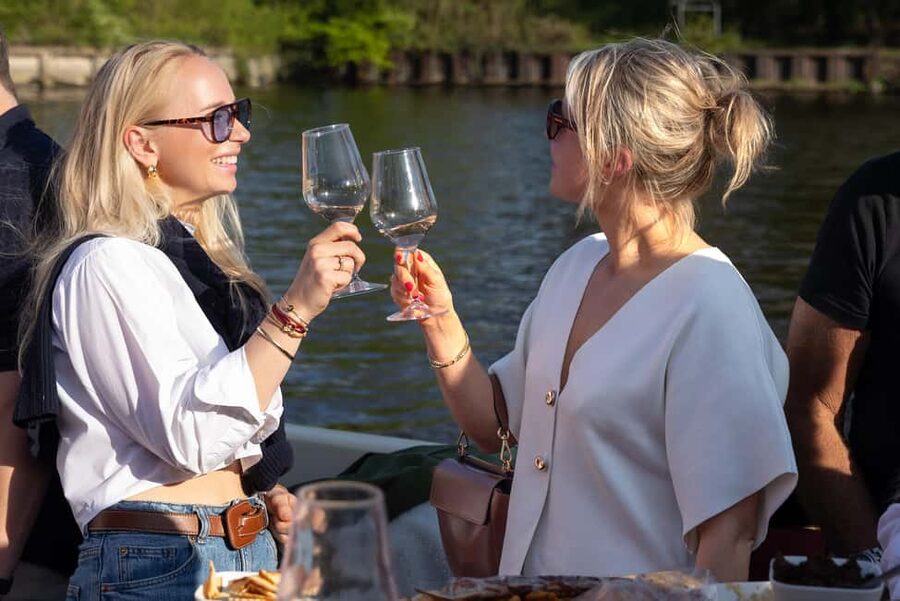 Haarlem: Unlimited Drinks City Cruise - Who Should Choose This Cruise in North Holland