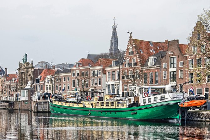 Highlight Bike Tours Haarlem - English on the bike: what Aernout’s translation tells you
