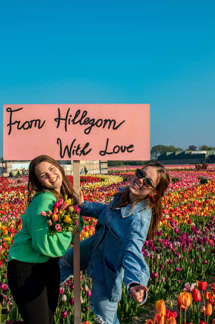 Hillegom: Tulip Barn Entry Ticket - Photo props and selfie spots with no picture limits