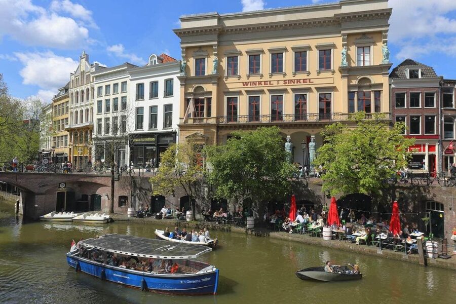 Historical Utrecht: Private Walking Tour with a Local Guide - Should you book this private Utrecht walking tour with Holland City Tours?
