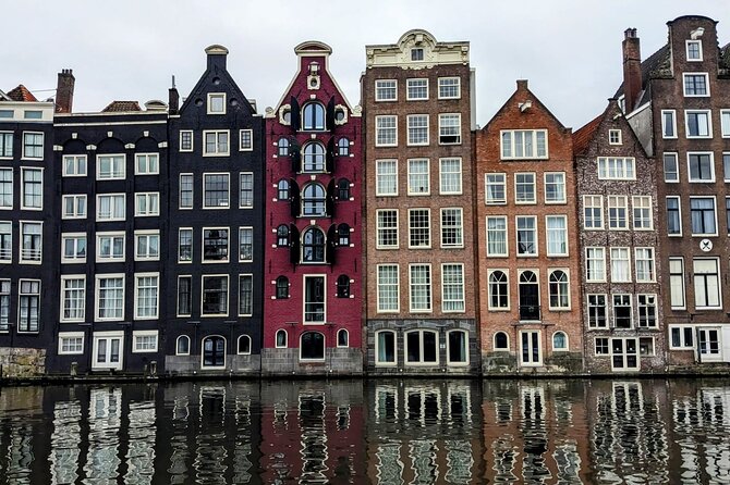 History & culture tour in Amsterdam with a local - House on the Three Canals and the bicycle bridge idea
