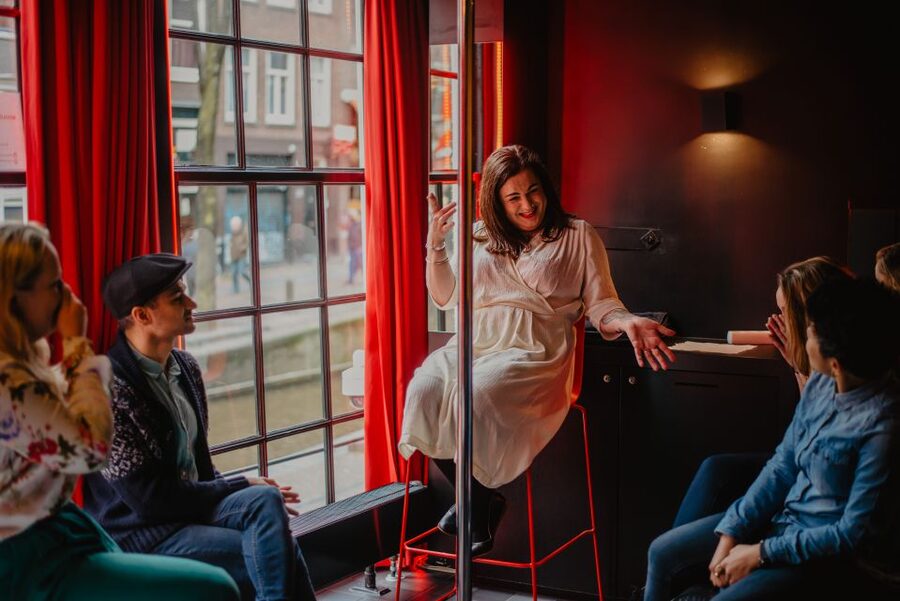 Humans of Amsterdam - Small group cultural walking tour - How the two paid local meet-and-greets work