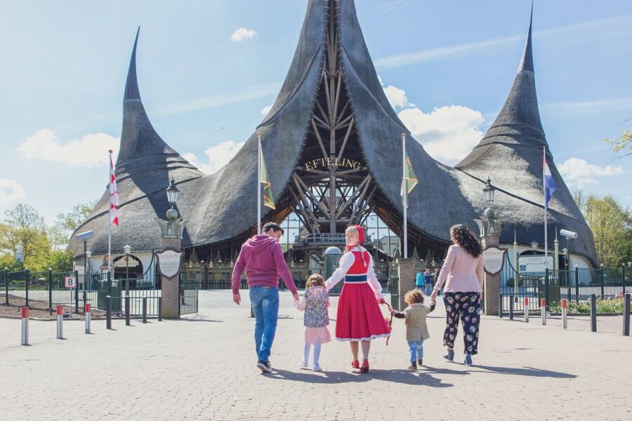 Kaatsheuvel: Efteling Theme Park Day Admission Ticket - Shows: Where the Park Shows Its True Personality