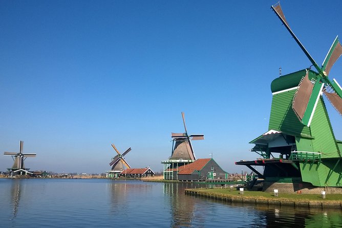 Keukenhof's Tulips and Windmills Small-Group Tour from Amsterdam - Kooijman Souvenirs & Clogs: Wooden Shoes Up Close