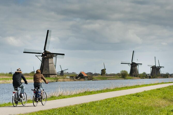 Kinderdijk Windmills and Delft Small-Group Tour from Amsterdam - Key Things You’ll Appreciate on This Amsterdam-to-Kinderdijk-and-Delft Tour