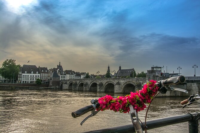 Maastricht Privat Sightseeing City Walk - Key highlights you will feel right away