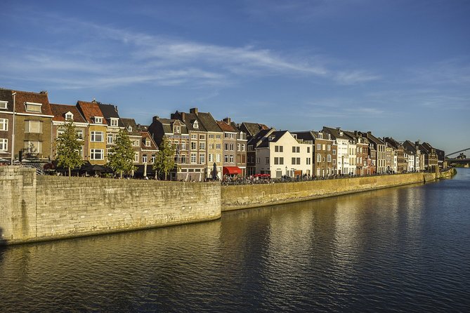 Maastricht Privat Sightseeing City Walk - Market Square and Dinghuis: the free “big picture” stop