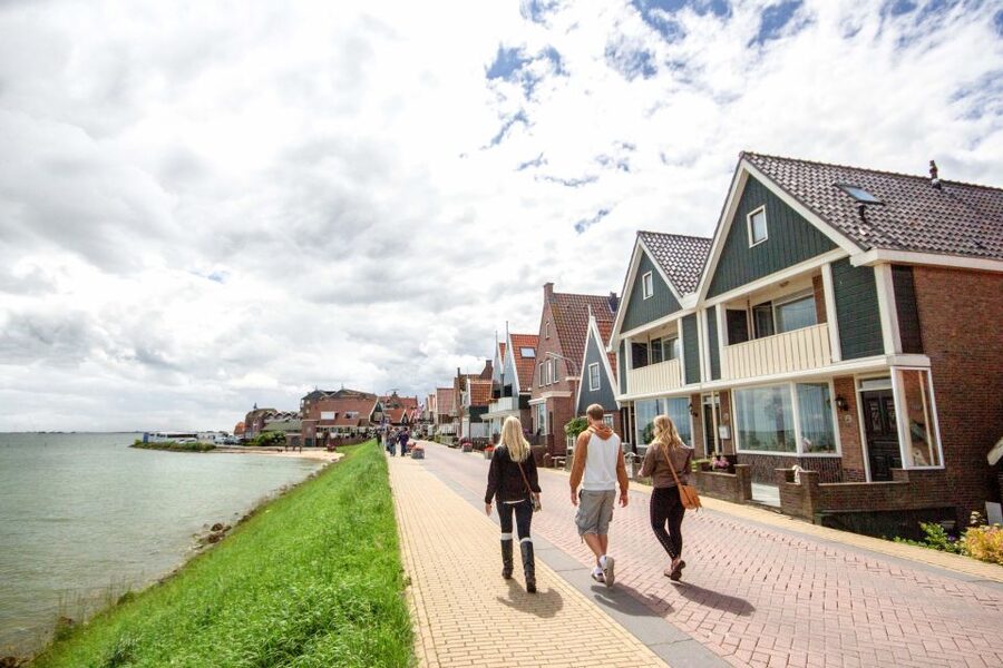 Marken, Volendam and Edam: Private Full-Day Tour - Marken on the Markermeer: mini museum stops and scenic town views