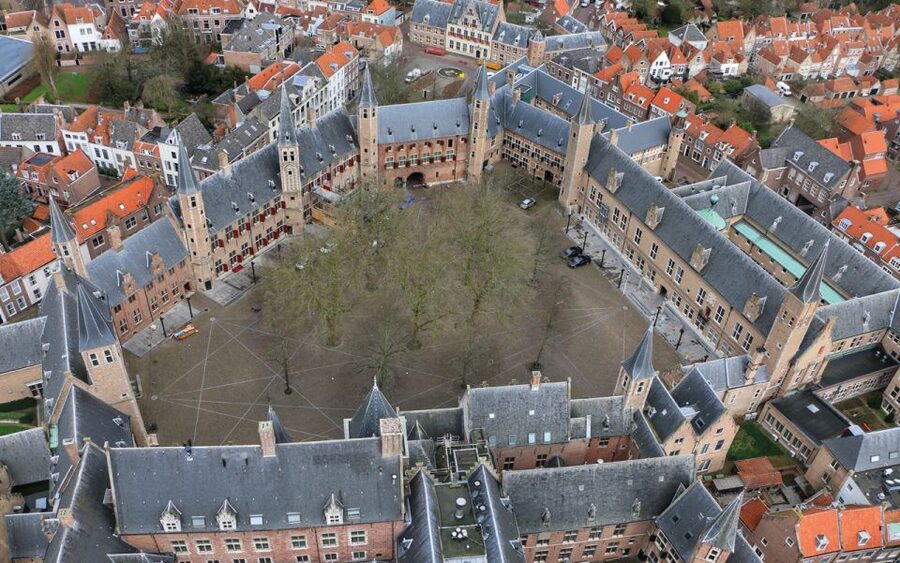 Middelburg: Guided City Walking Tour - Key highlights in plain terms