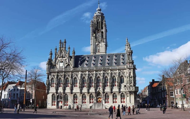 Middelburg: Guided Tour Townhall Middelburg - Your 1 hour plan, what you actually cover inside