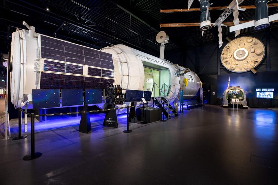Noordwijk: Space Expo Entry Ticket - Soyuz Capsule, ISS Model, and the Real Meteorite Moment