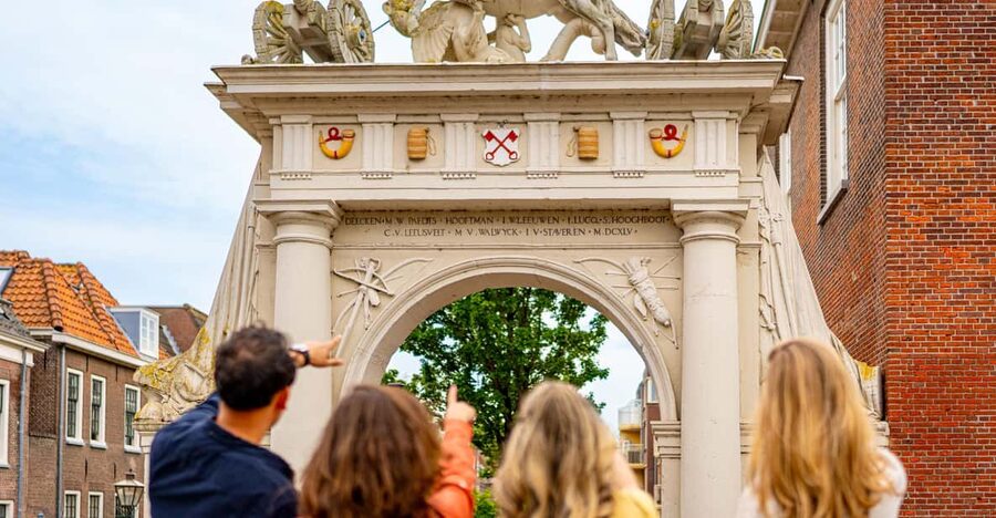 Outside Escape Amsterdam with your friend(s) and have fun! - Key things to know before you play