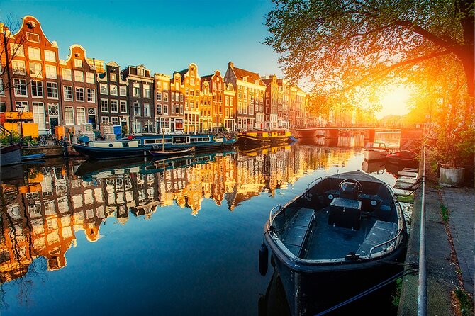 Panoramic Private City Tour in Amsterdam - Flower market stop: an easy souvenir moment for bulbs and color