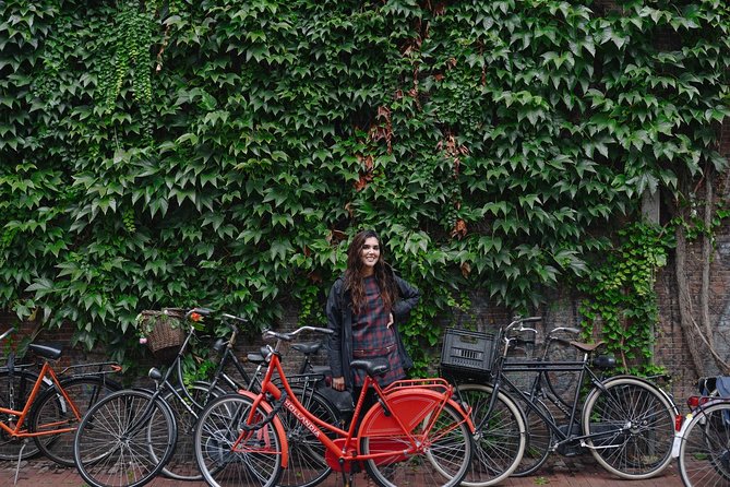 Personal Travel and Vacation Photographer Tour in Amsterdam - How the session turns walking around Amsterdam into real vacation photos