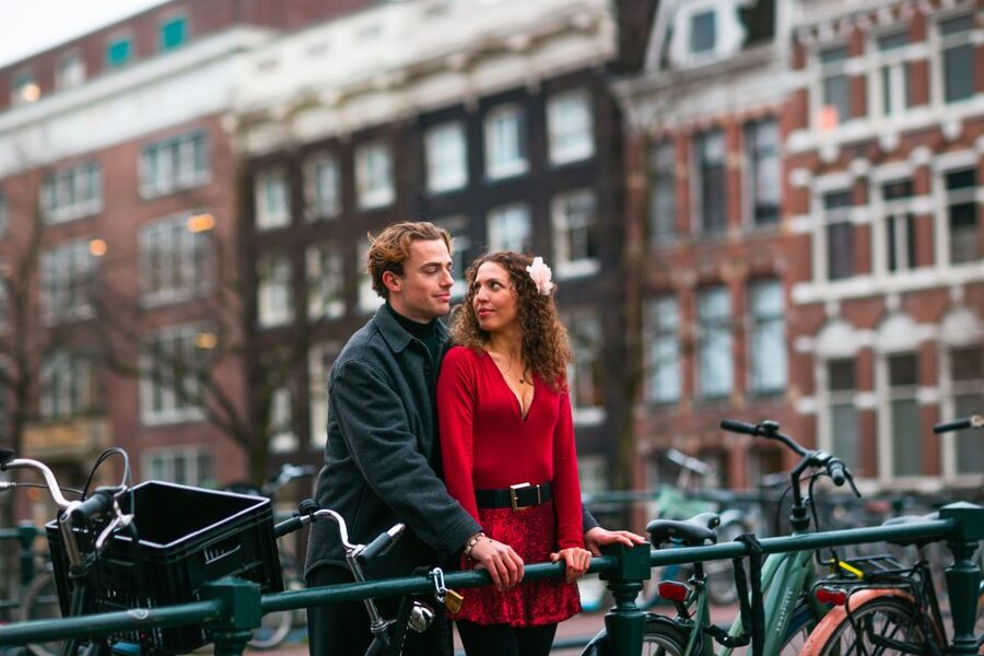 Premium Romantic Photoshoot Experience for Couples - How the photographer gets you looking natural (even if you hate photos)
