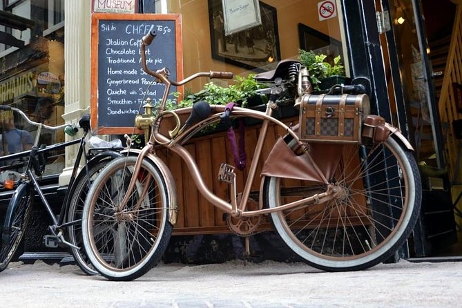 Private Amsterdam City Highlights Bike Tour (PRIVATE GUIDE) - Beursplein meet-up and picking your bike before you ride